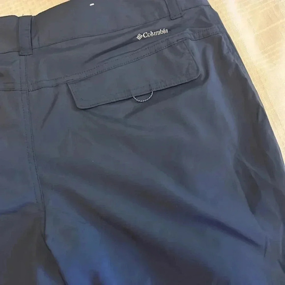 wms navy blue COLUMBIA Omni shield Shorts sz 12 advanced repellency - Picture 2 of 8